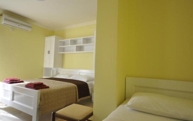 Garni Hotel Bokeška Noć