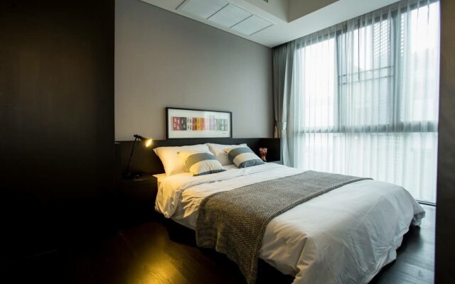 Siamese Ratchakru Residence