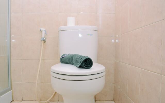 Cozy Living Studio at Cosmo Terrace Apartment