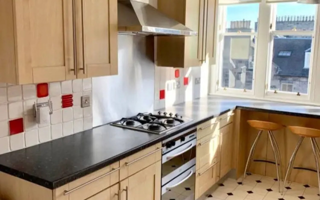 Incredible Edinburgh Penthouse Apartment With Roof Terrace