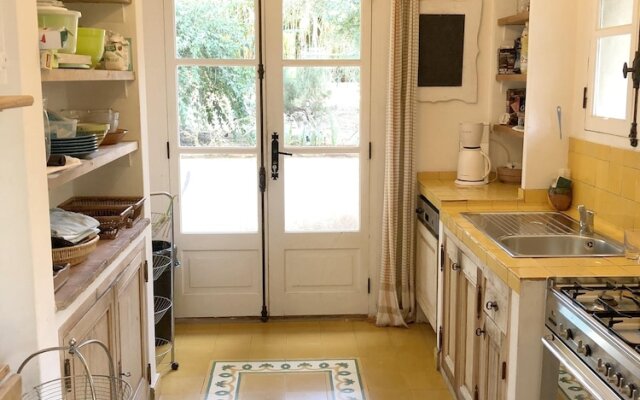 Property With 3 Bedrooms in Six-fours-les-plages, With Enclosed Garden