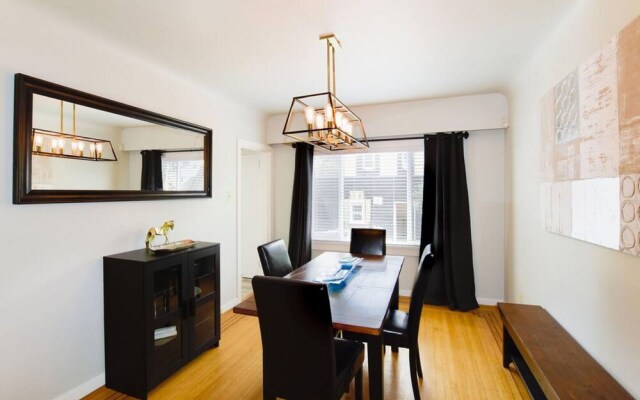 438 West 21st Beautiful 3 Bdrm Newly Reno d Home Cambie Area