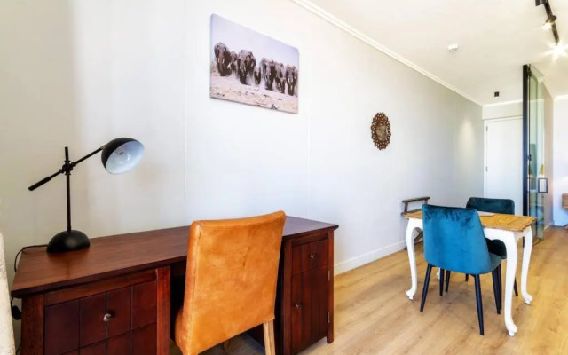 Alimama Spaces: the Pinnacle Ellipse