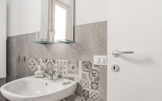 Gorgeous Apartment in Ragusa With Balcony