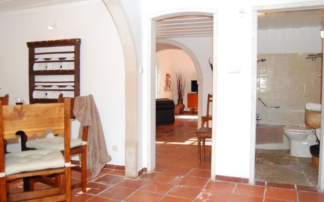 Villa Santa Iria by Portugal Portfolio