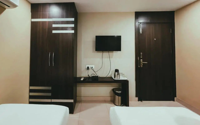 Hotel S L E Residency