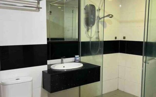 Georgetown Gurney 5 pax Max Mansion One Penang