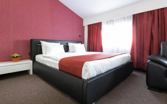 Nova City Hotel Signature Collection