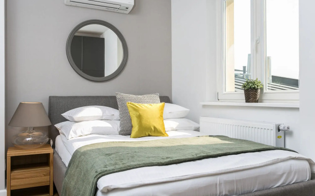 Venetian House Market Square Aparthotel