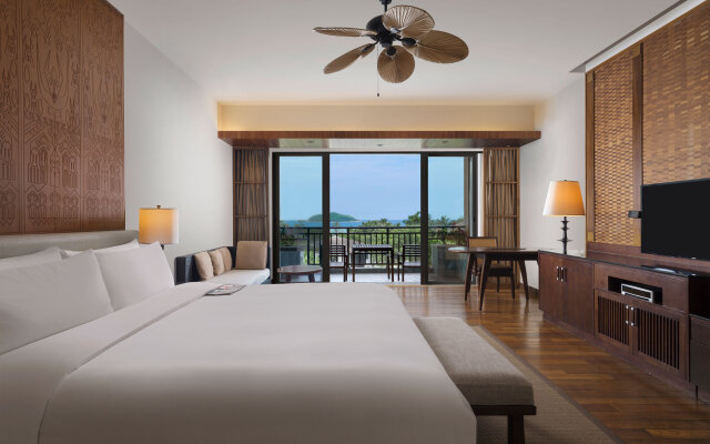 Le Meridien Shimei Bay Beach Resort & Spa