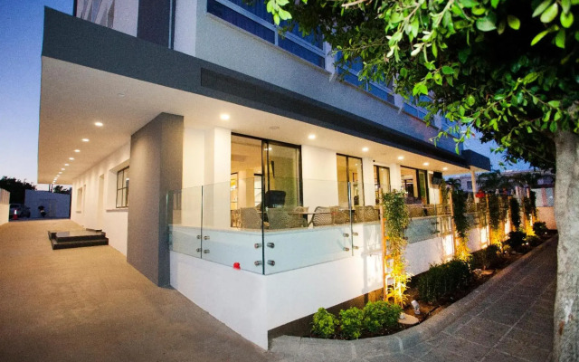 Pefkos Hotel