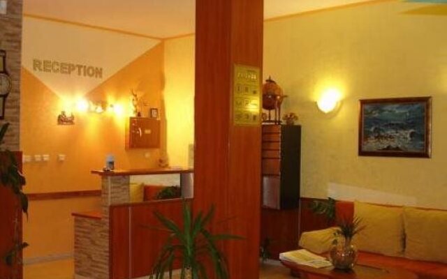 Friends Family Hotel
