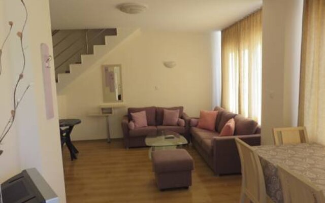 Aquaria Holiday Apartments