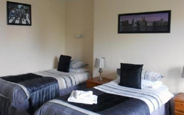 The Green Park Hotel
