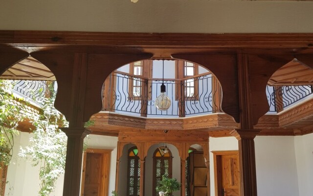 Room Kite Mansion