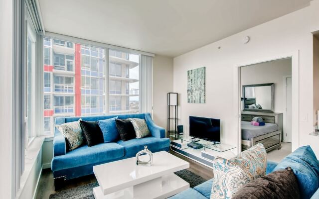 Gorgeous 3 BR  Prime Downtown San Diego