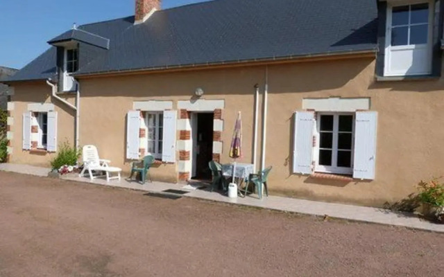 Gîte La Chapelle-aux-Choux, 3 pièces, 4 personnes - FR-1-410-155