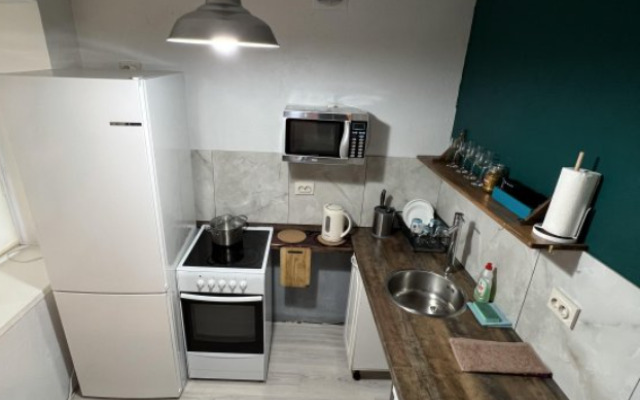 Апартаменты на улице Братьев Серебряковых 14