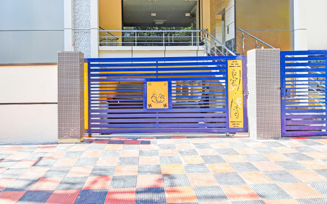 Super Townhouse Dwarakanagar Near Gurudwara