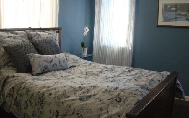 Malahat View Guesthouse