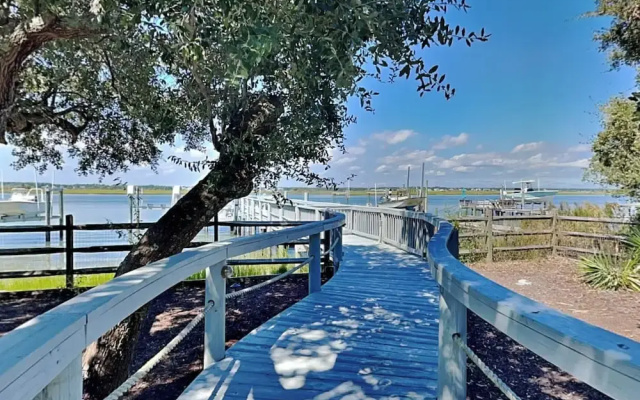 Shady Beaches by Topsail Realty