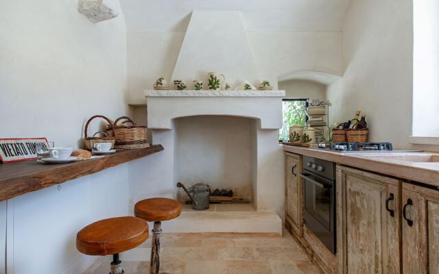 Tenuta Diciassetteconi Trulli With Pool