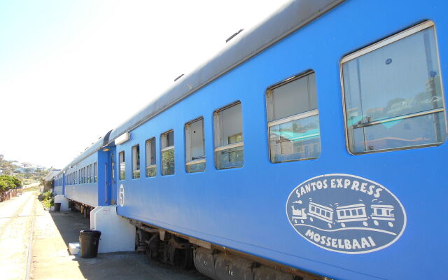 Santos Express Train Lodge - Hostel