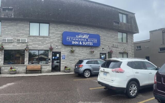 Petawawa River Inn and Suites