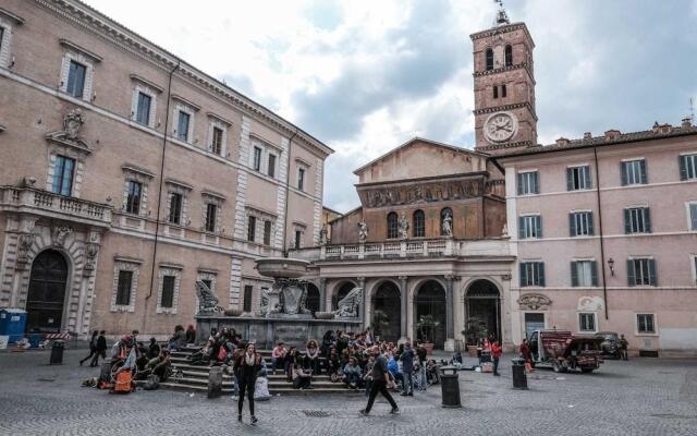 Regal Home in Trastevere