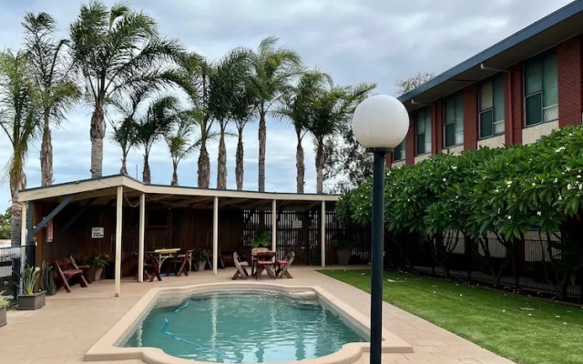 Mirambeena Motel