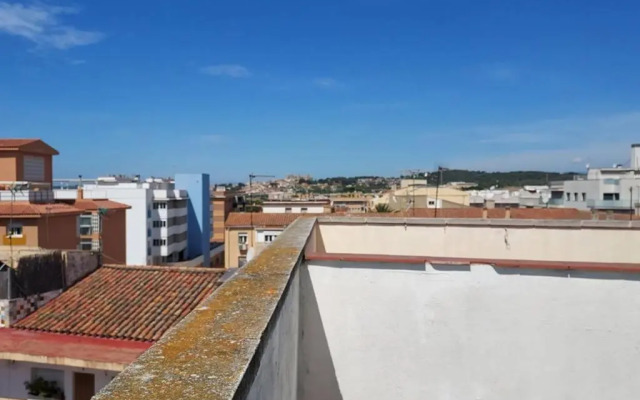 Céntrico Ático En Torredembarra Con Parking.