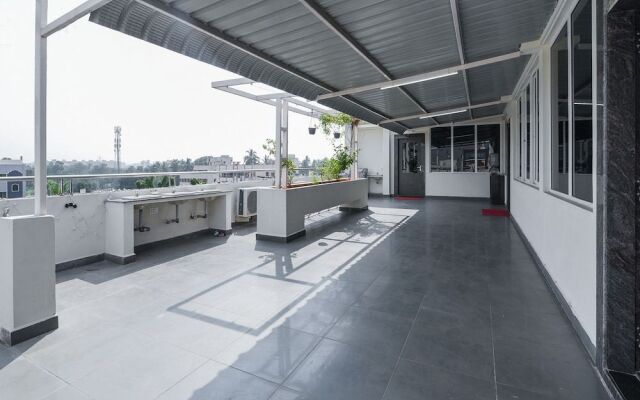 Oyo 26723 Rb Residency
