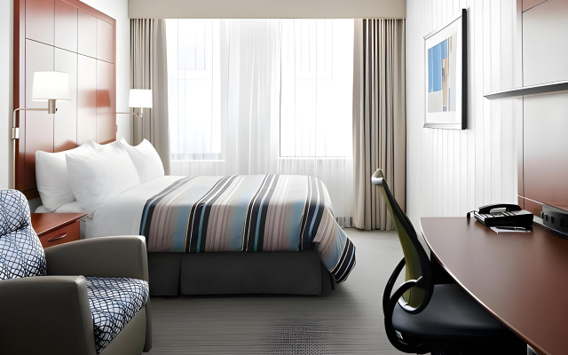 Central Loop Hotel