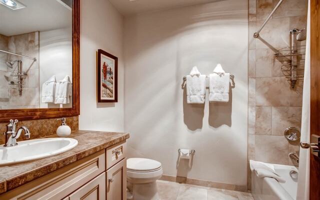 1 Bedroom Ski in, Ski Out Mountain Vacation Rental Just Steps from the Snowflake Ski Lift