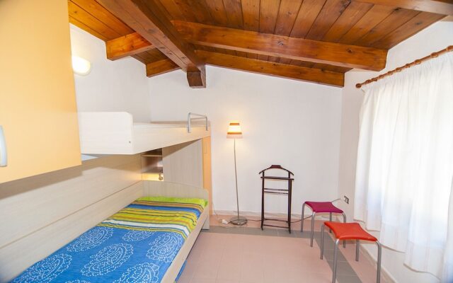 Fantastic Sardinia Casa Castas cast01