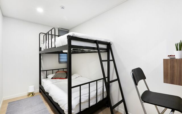 Comet Guesthouse - Hostel