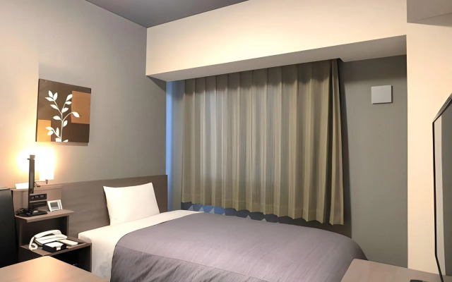 Ueda Ekimae Royal Hotel