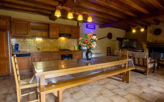 Gîte Saint-Crépin-et-Carlucet, 5 pièces, 12 personnes - FR-1-616-108