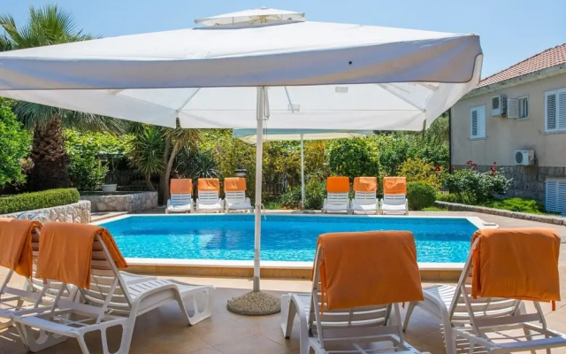 Apartments Vidak - One Bedroom Apartment With Terrace and Pool View -