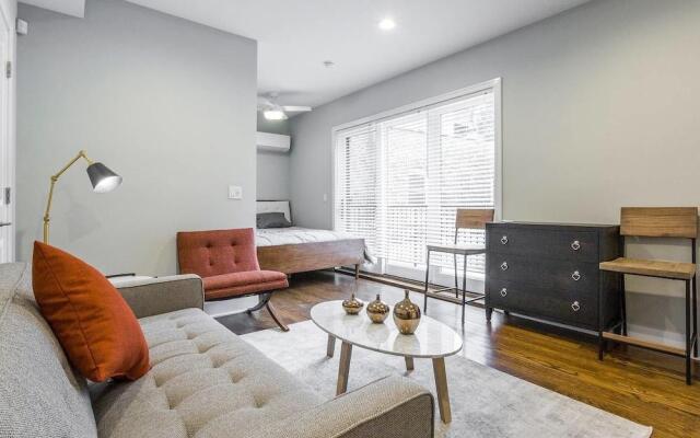 Comfy Executives Studio