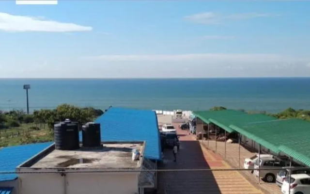 Tri Sea Hotel