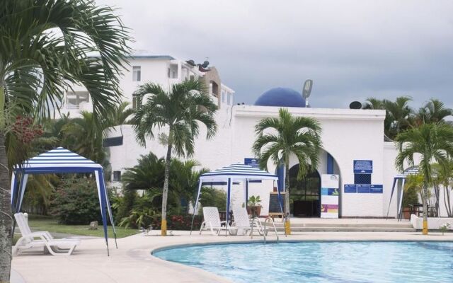 Green9 Hotel & Beach Resort Same