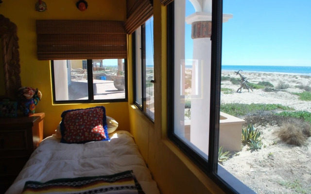 Casa de los Perros by Kivoya