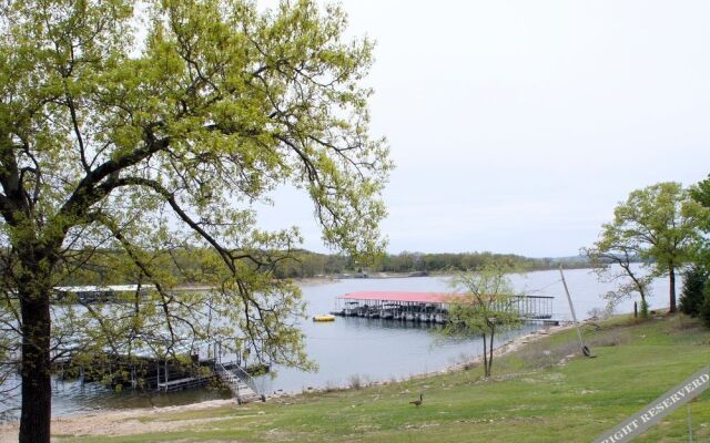 Celebration Cove Table Rock Lakefront Condos