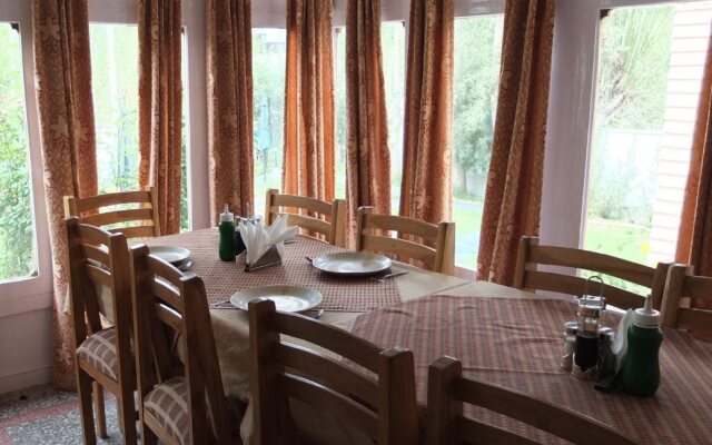 Hotel Ladakh Greens