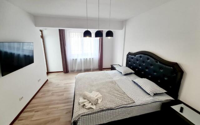 R.O.S.E. Apartment