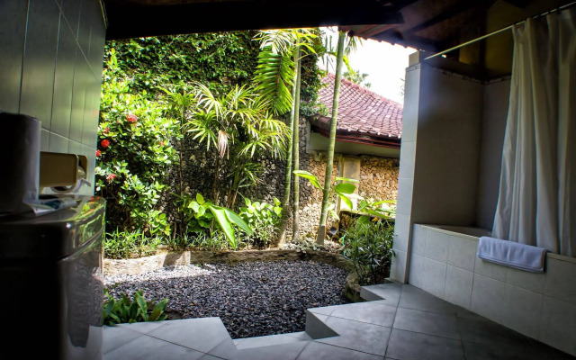 Kuta Puri Bungalows, Villas and Resort