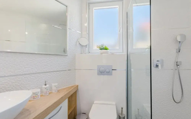 Villa Stone Pearl - Two Bedroom Holiday House With Pool