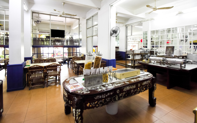 The Krungkasem Srikrung Hotel