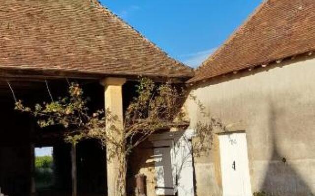 Propriete Familiale Merle Proche Paray Le Monial